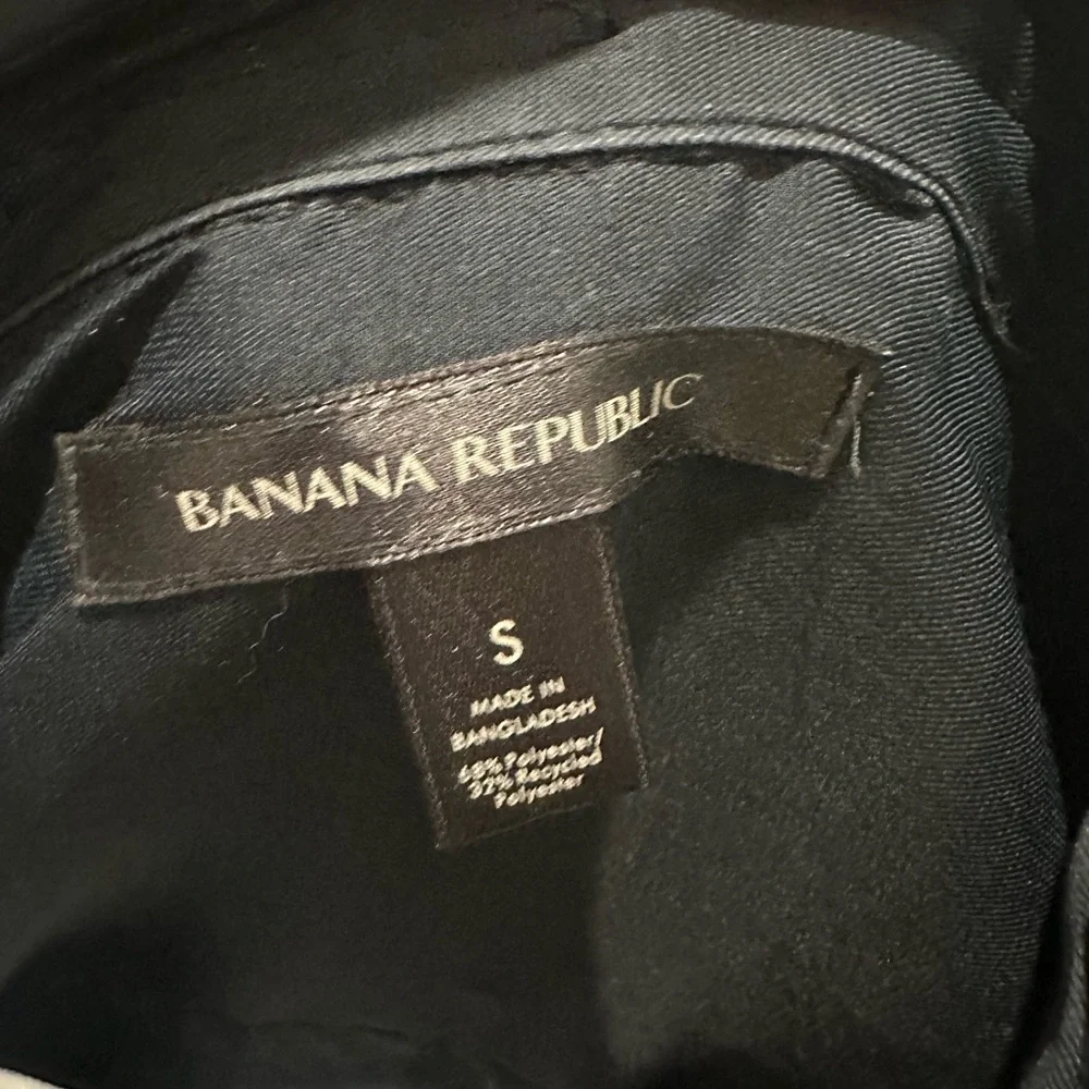 BANANA REPUCLIC Balloon Sleeve Utility Shirt - Picture 10 of 10